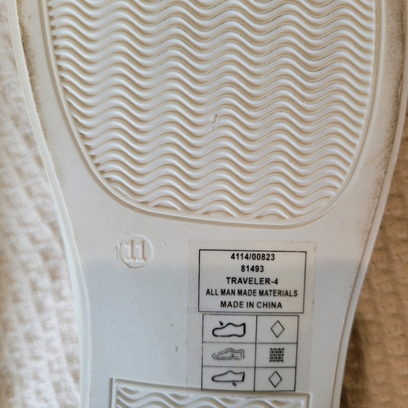 Pierre Dumas Black and White Slip-On Shoes - Picture 5 of 8